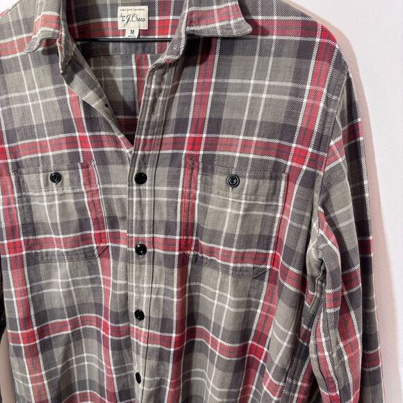 J. Crew Men’s Flannel Classic Plaid Button Down Medium Twill Lumberjack AZ428 - Picture 3 of 14